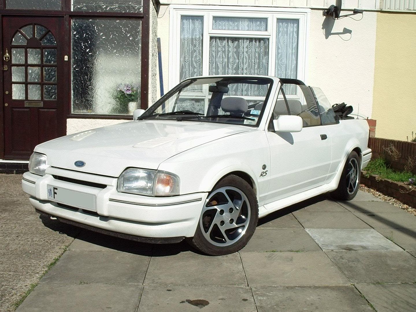 Escort Cabriolet pics 