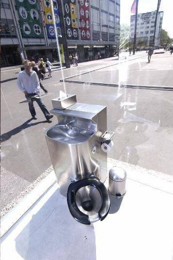 PEEKABOO TOILET