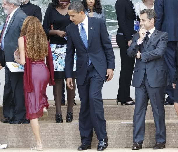 Obama checking out a hot chick's ass This is too funny look at Sarkozy lol