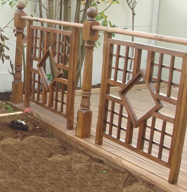 Decking Trellis