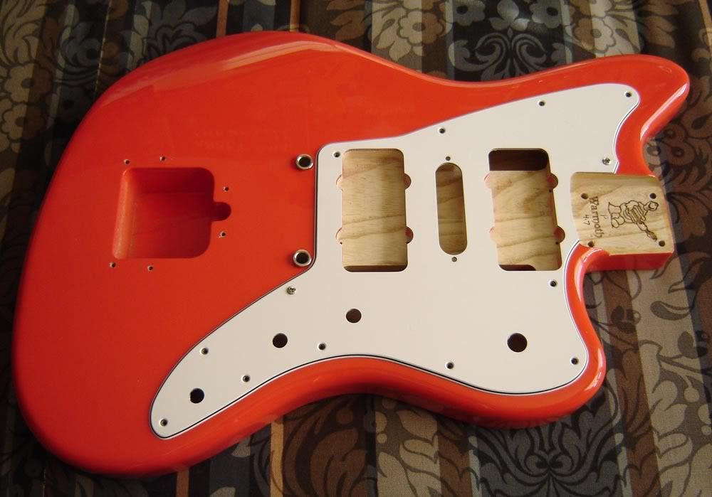 逸品 Fernandes RETROROCKET PRO サスティナー