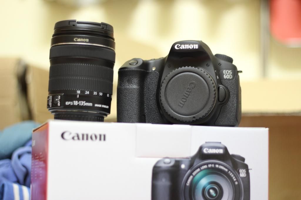 [Trả góp] Canon 60D + lens 18-135 IS fullbox mới hàng Mỹ