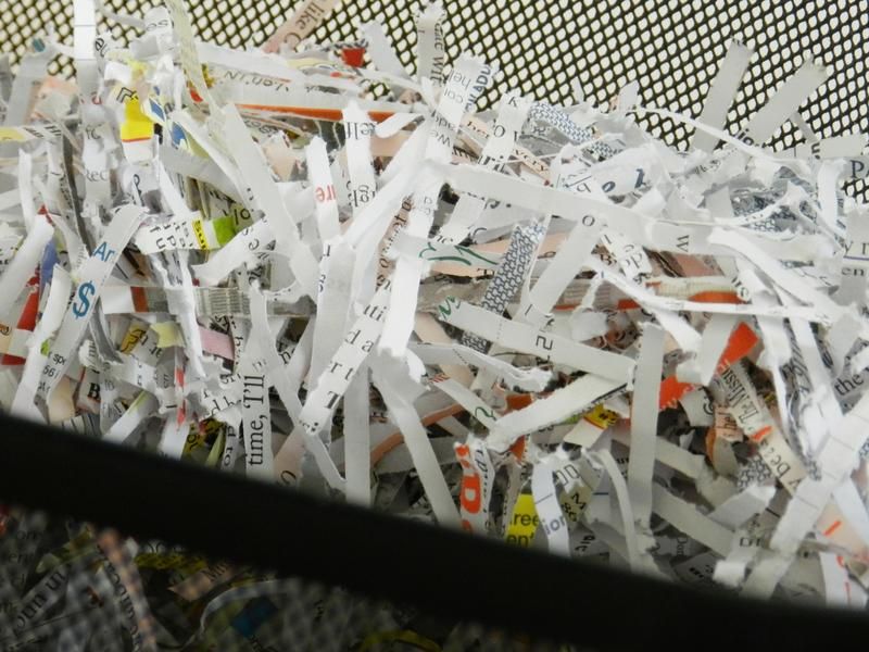  photo shredded paper-pippalou_zpst2mfflmk.jpg