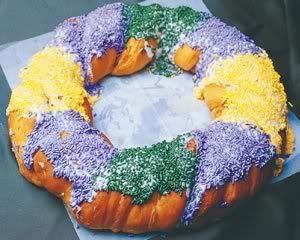 http://i68.photobucket.com/albums/i22/fatman112006/Mardi%20Gras/kingCake.jpg