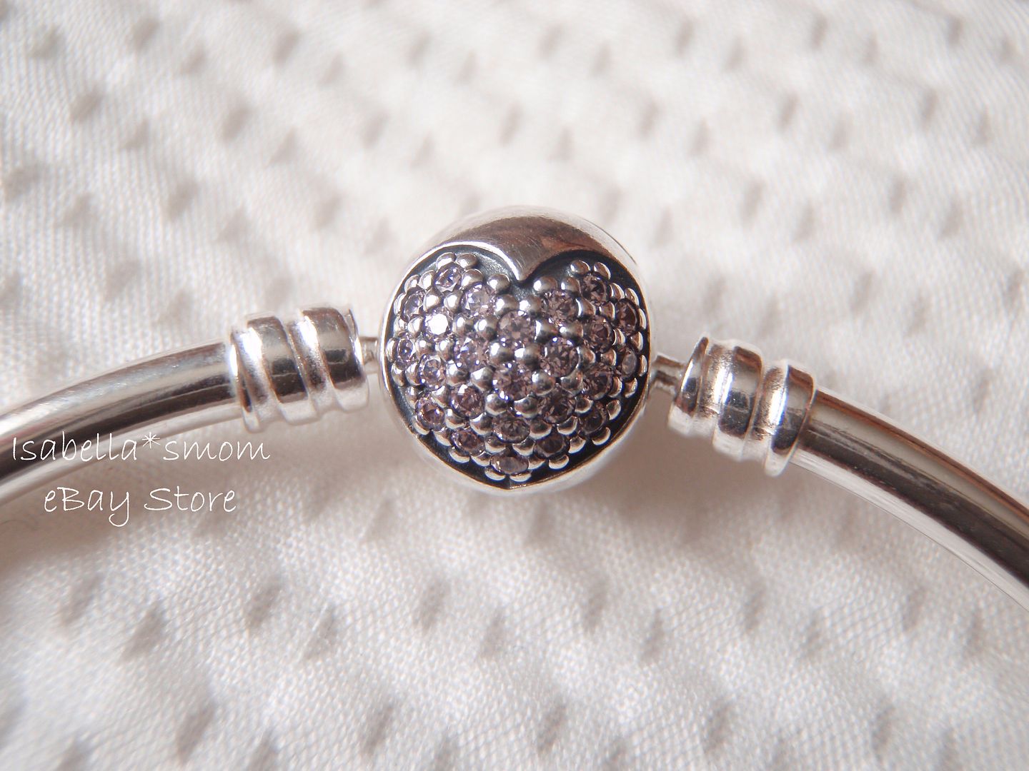 LIMITED EDITION Authentic PANDORACIRCLE OF LOVE Heart BANGLE Bracelet