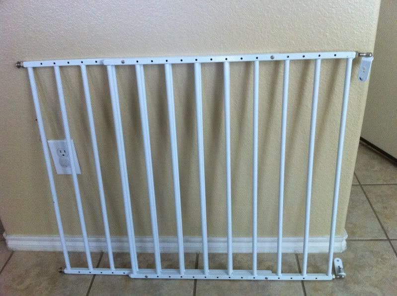 top of the stairs baby gate (c) tamaralisa top of the stairs baby gate