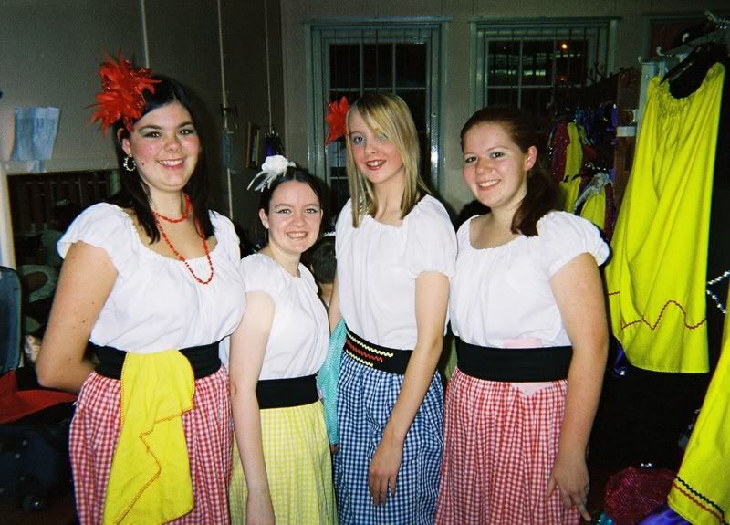 Image hotlink - 'http://i68.photobucket.com/albums/i7/rach_babes/panto/busydoingnothing.jpg' Image hotlink - 'http://i68.photobucket.com/albums/i7/rach_babes/panto/busydoingnothing.jpg'