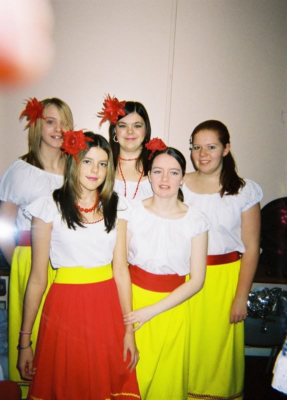 Image hotlink - 'http://i68.photobucket.com/albums/i7/rach_babes/panto/opening.jpg' Image hotlink - 'http://i68.photobucket.com/albums/i7/rach_babes/panto/opening.jpg'