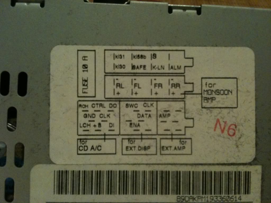 New headunit using Monsoon Amp, no sound from rear woofers but tweeters