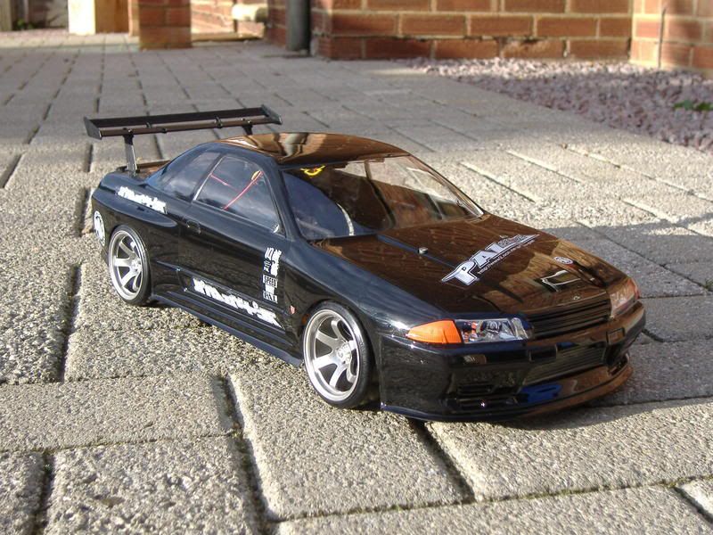 tamiya r32 body