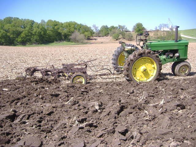 Plowing5-19-09007.jpg